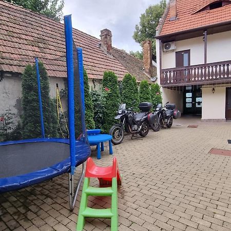 锡比乌 Lindenhaus酒店 外观 照片